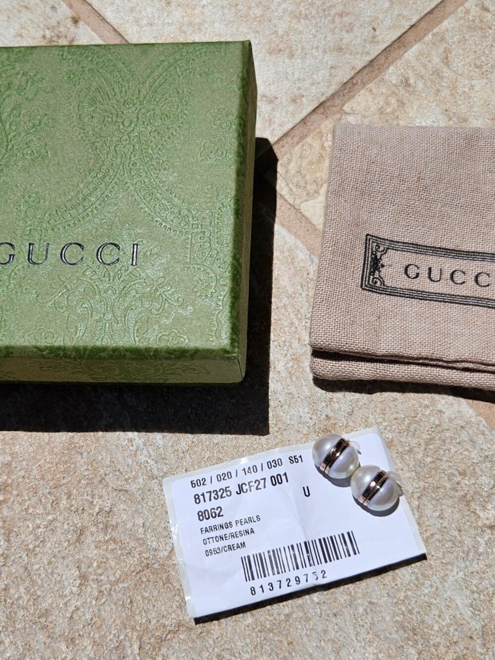 GUCCI Gold Tone Faux Pearl Magnetic Earrings